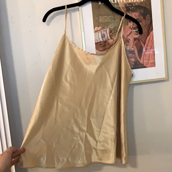 🌙Silky Strappy Tank Top🌙 - Picture 7 of 8